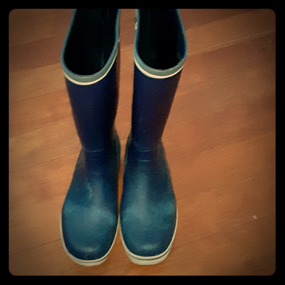 West Marine rain boots